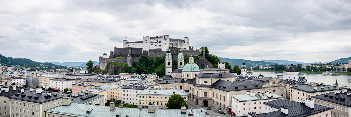 Salzburger Altstadt mit der Festung Hohensalzburg